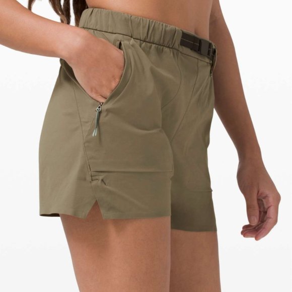 lululemon athletica Pants - NEW Lululemon Olive Green Lab Kosaten Shorts Pockets Belt Size 4